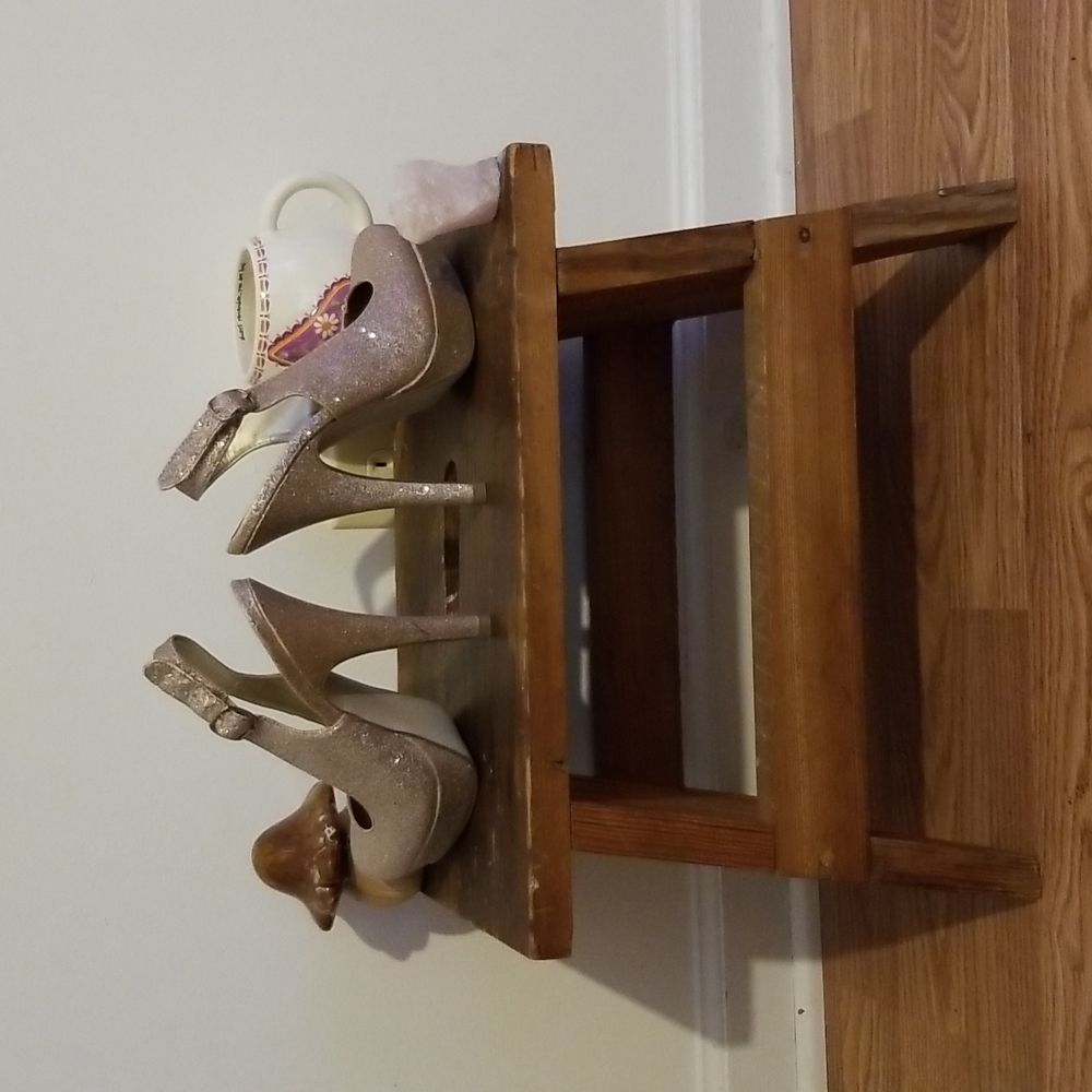 High Heels - Picture 5 of 6